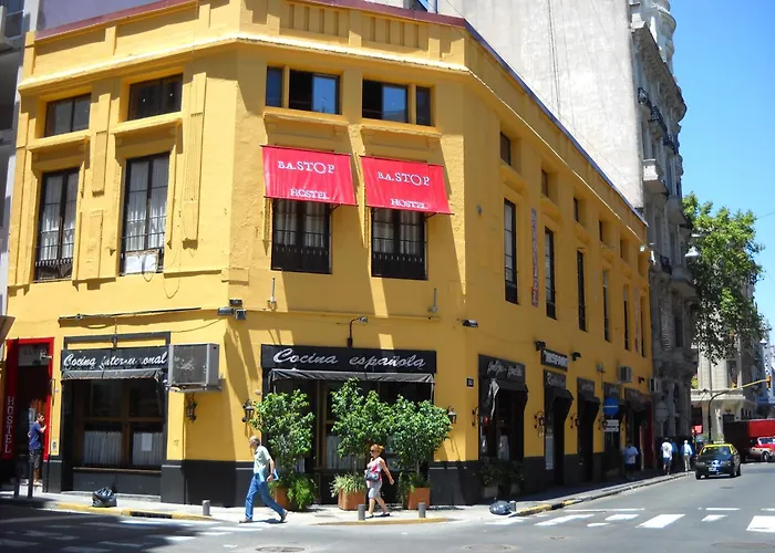 Ba Stop Hotel House